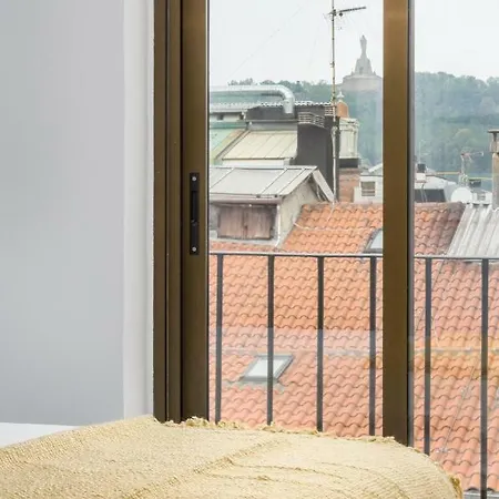 Always Easy I Apata *